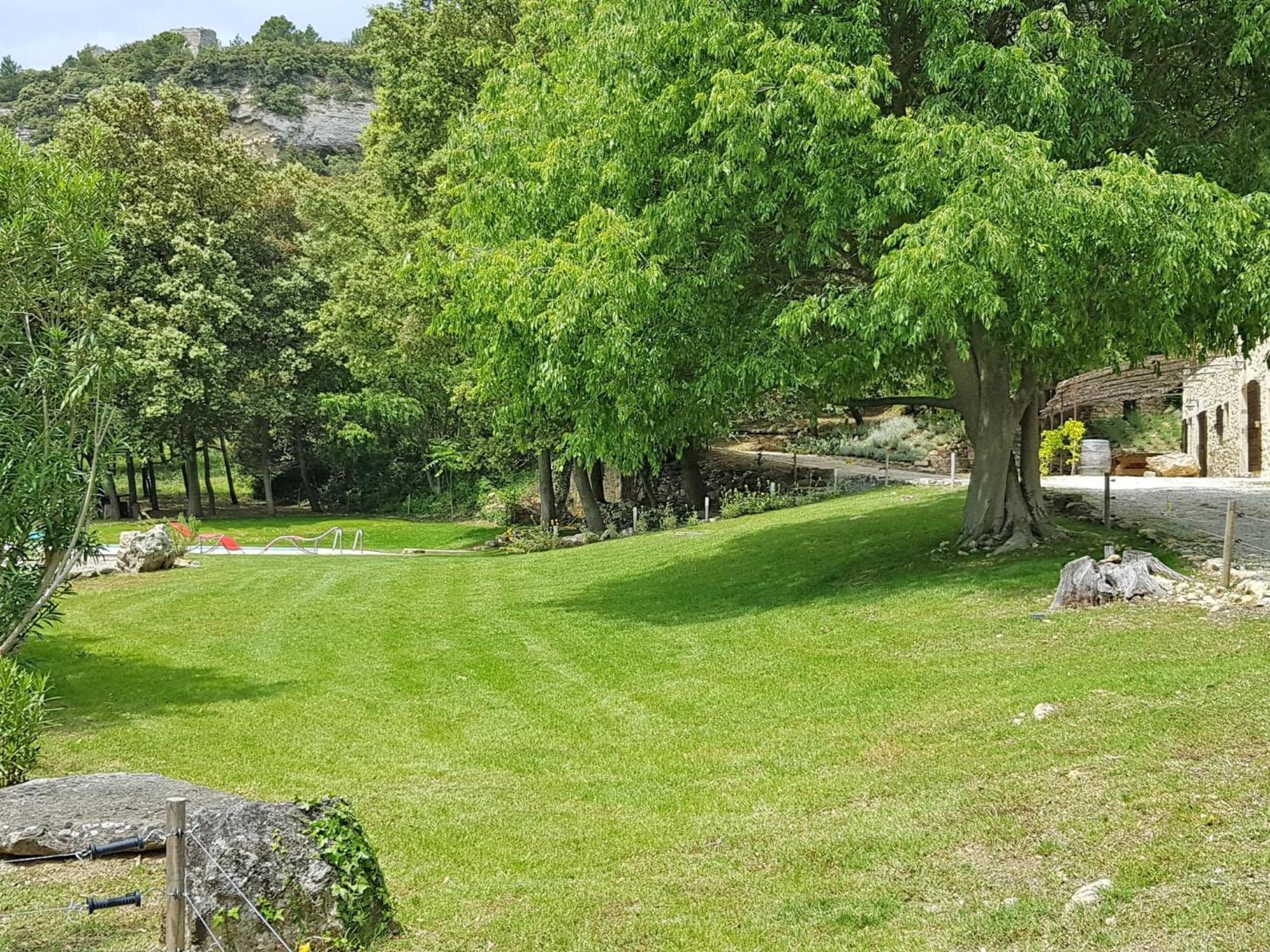 Tauleigne Vila Bollène Exterior foto